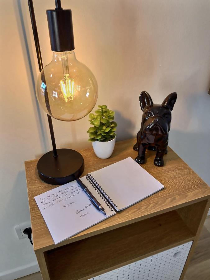 Studio Vue Sur Les Toits, Lumineux Moustiers #2 ภายนอก รูปภาพ